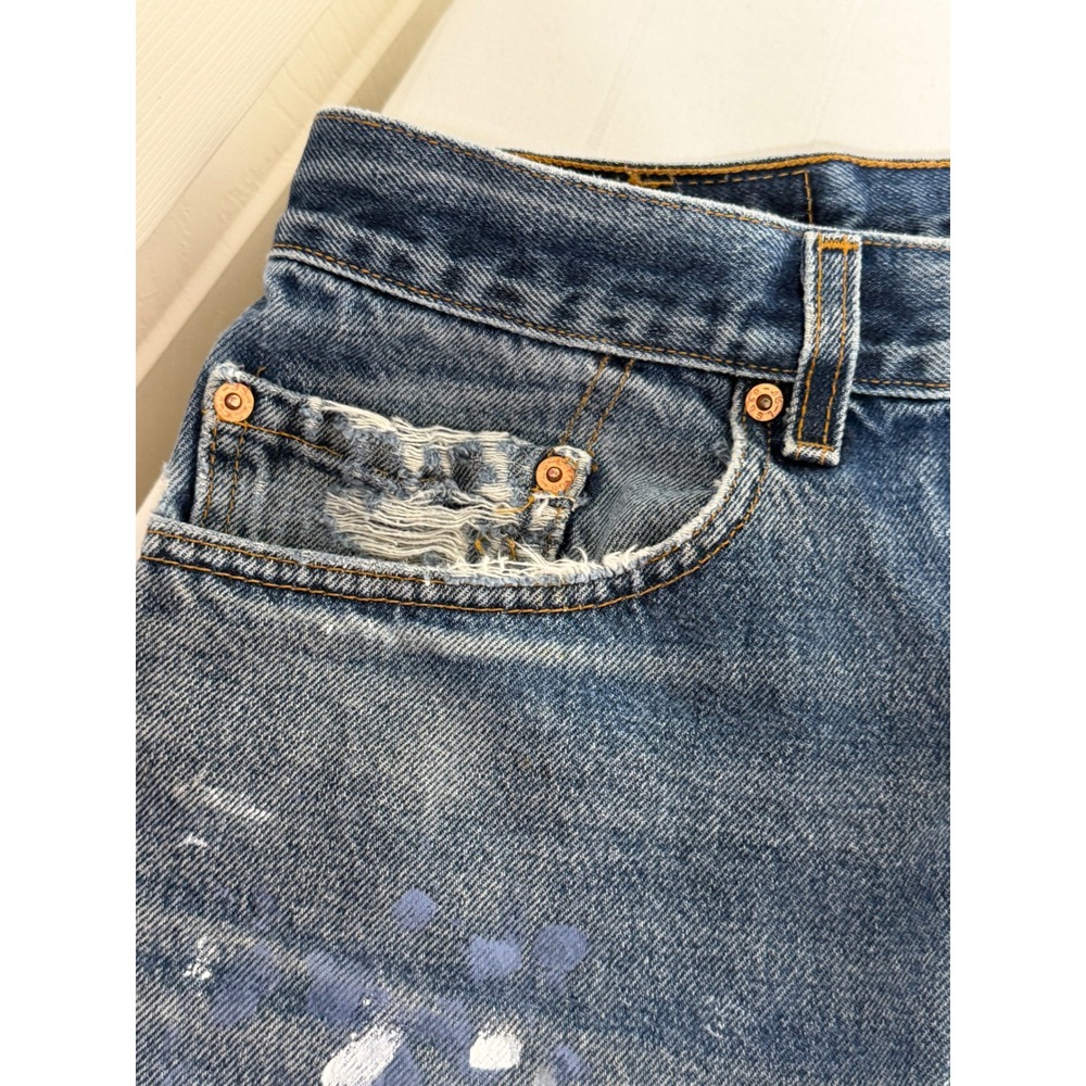 Vintage Levis 550 Relaxed Fit Jeans Men 31x34 USA Made Paint Splatter Distressed - Picture 3 of 11